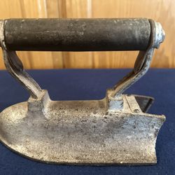 Antique Mid 1800’s Cast Iron Sad Iron