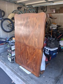 FREE DINNING TABLE (NO  CHAIRS)