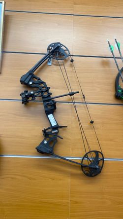 Black Compound Bow with Sight