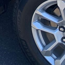 Chevy Silverado tire and rims size 18. Like new