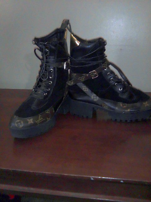 Louis Vuitton High Hill Boots Like New They Sale For Over A Thousand I'm Asking 500 