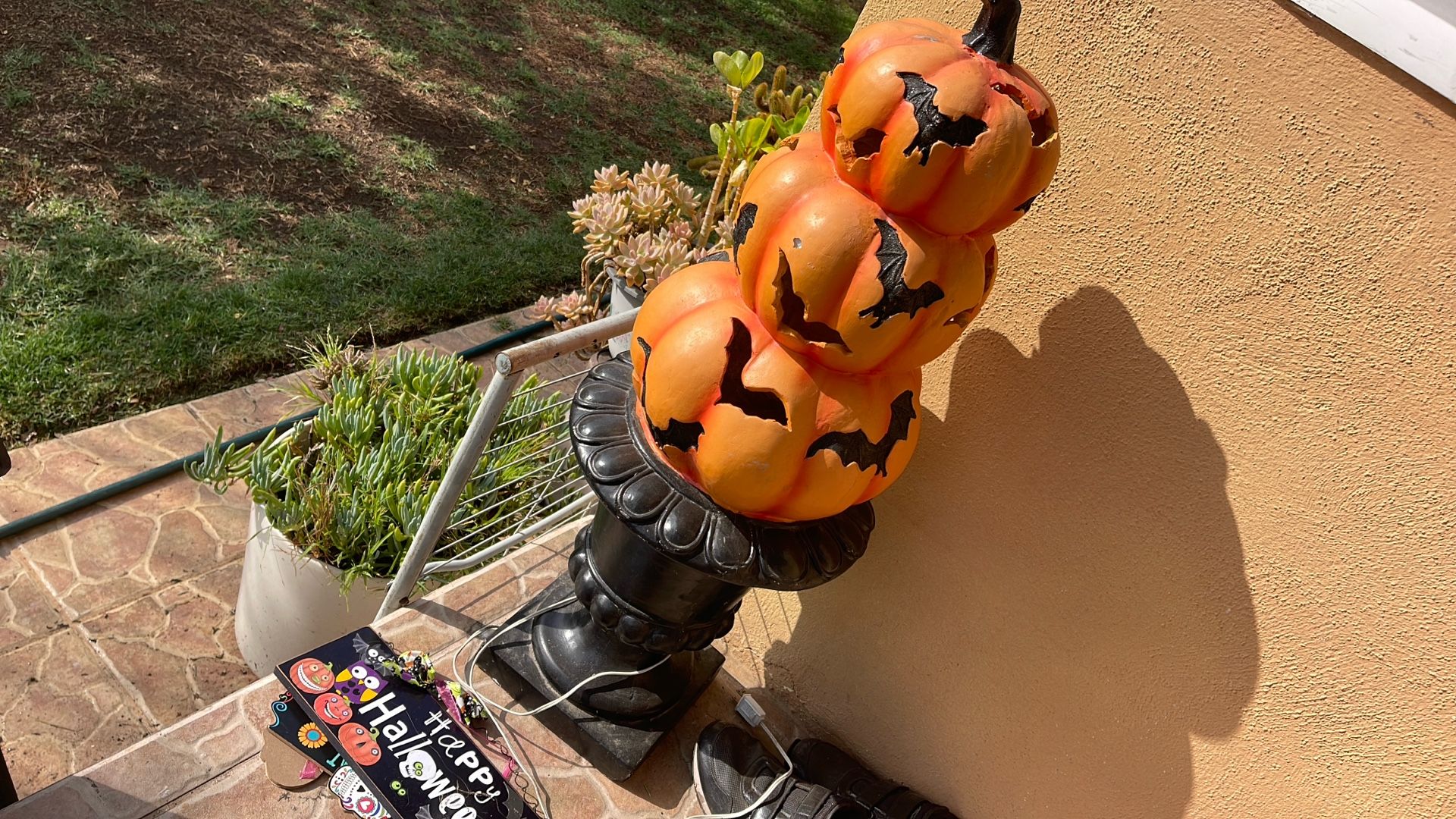 Halloween Statue 