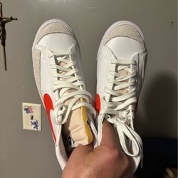 Nike Blazer Mid 77 Vintage Blanco Mantra Anaranjado