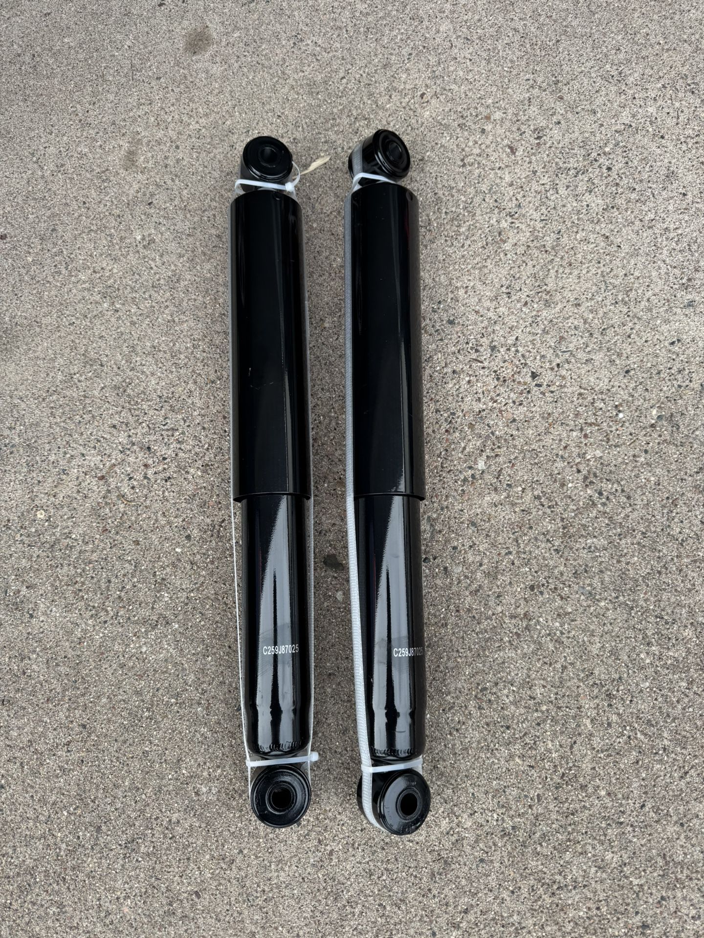 H2 Hummer Rear Shocks 