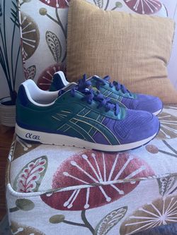 Men’s Size 13 ASICS Shoes