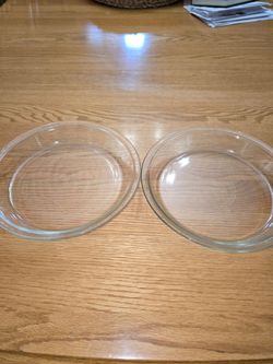 Set of 2 Pyrex 9-Inch Glass Pie Plates - Vintage & Modern (Model 209)