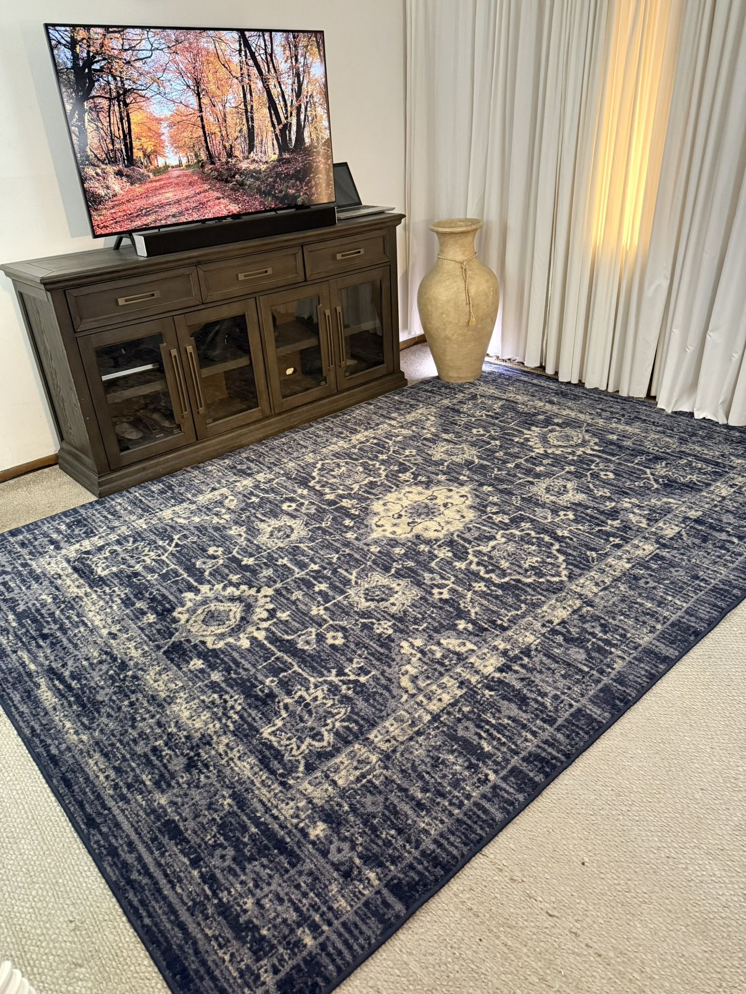 Vintage Distressed Rug 7 x 10