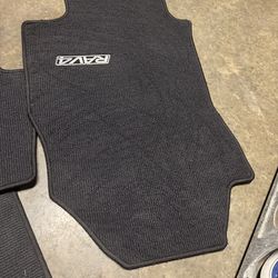 Toyota RAV4 carpet mats