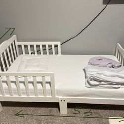 Toddler bed + Graco Premium Crib Mattress + Waterproof Protector + 2 sheets 100% cotton + pillow