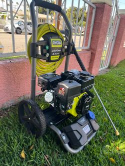 RYOBI
3300 PSI 2.4 GPM Cold Water Gas Pressure Washer with 212cc Engine