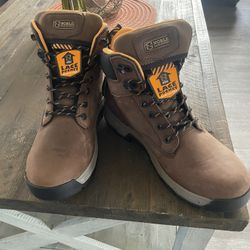Work Boots For Men Size 9. 