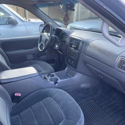 2002 Ford Explorer Slt 