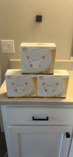Pokémon 30th Celebrations Elite Trainer Box x3