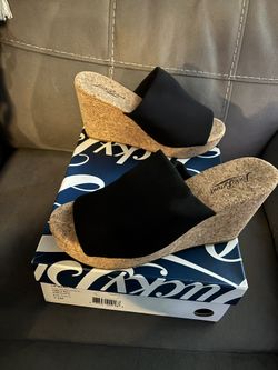 Womens Wedges Size 7.5