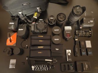 Nikon d5300 DSLR camera bundle