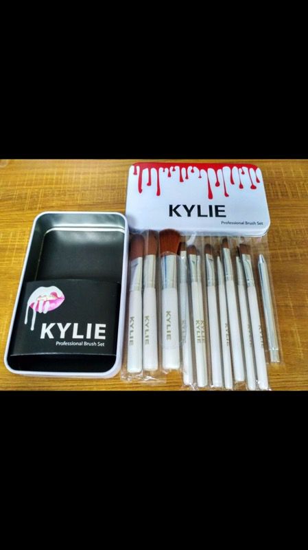 12pcs Kylie Makeup Brush Set