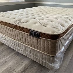 Queen organic cloud edition Europillow top 12inch Matres!!