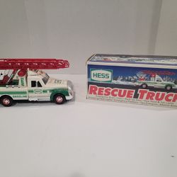 1994 Hess Rescue Truck ~ Electronic Sounds w/ Flashing Lights in Original Box
