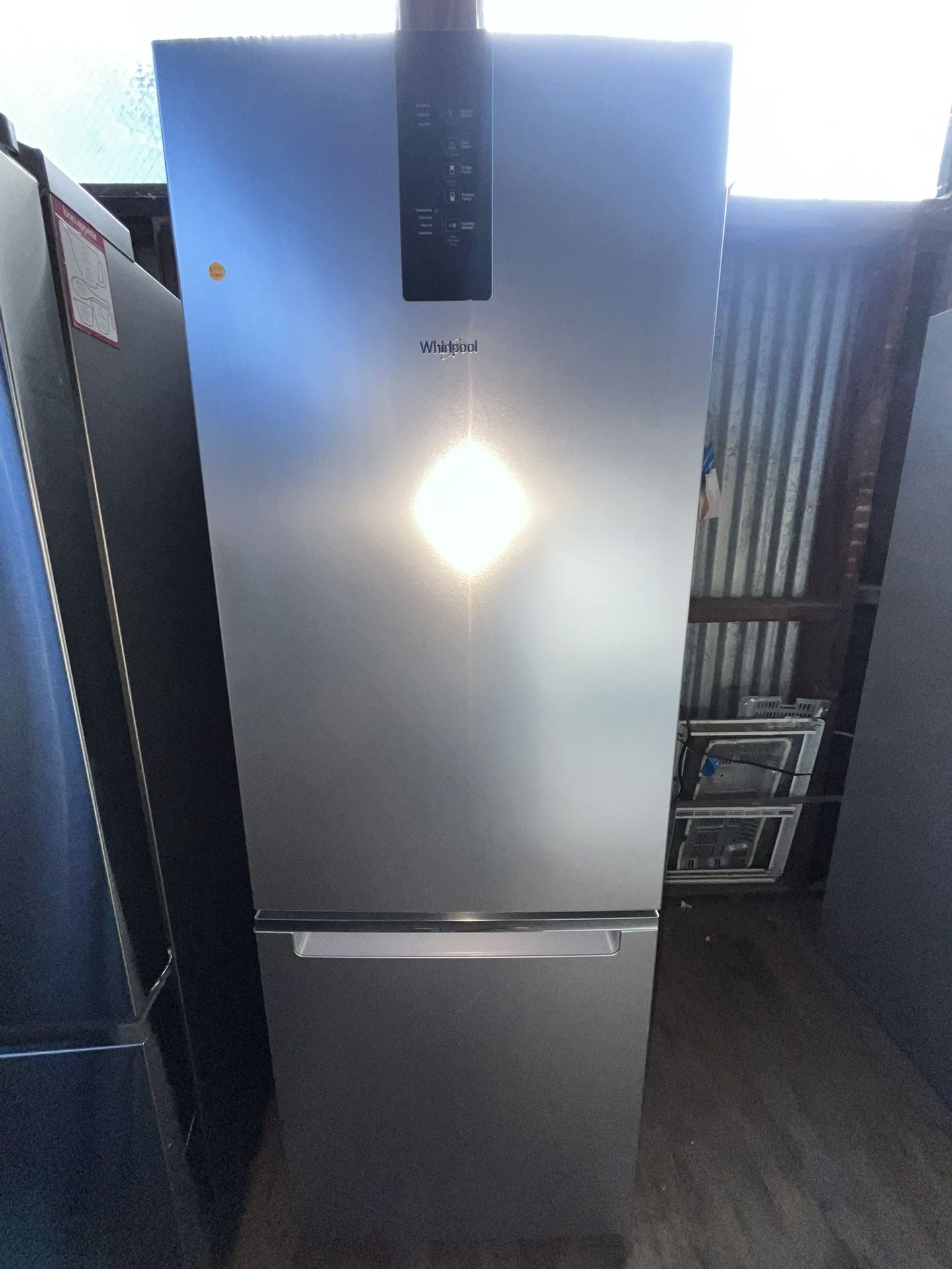 24” Whirlpool Bottom Freezer