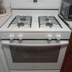 GAS STOVE 