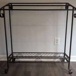 33" Transitional Metal Freestanding Towel Rack
