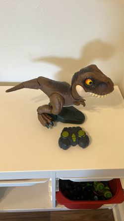 Jurassic World Roaring Frenzy TRex 