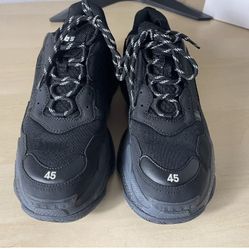 Balenciaga Triple S