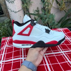 DS Jordan 4 Red Cement