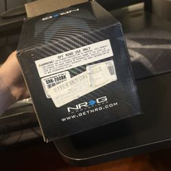 NRG SRK-130H Short Hub & SRK-200BK Quick Release Kit