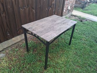 Table $30 Dlls.