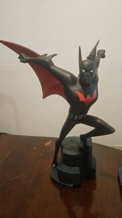 Batman Beyond Maquette