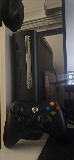 Xbox 360 with Controller