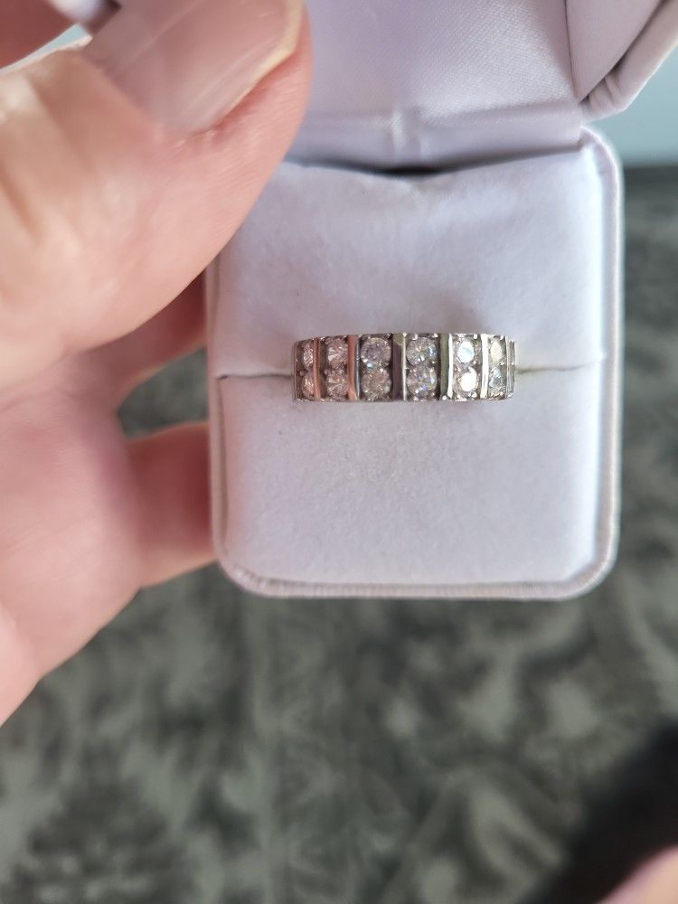 Eternity Band With 14 high Quality CZ Diamonds, Size 8, Stainless Steel