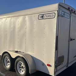 2019 Enclosed Tráiler