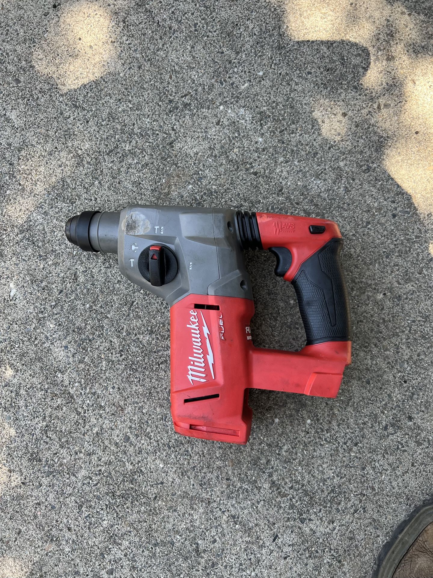Milwaukee Roto Hammer