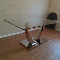 Glass Top Dinner Table 