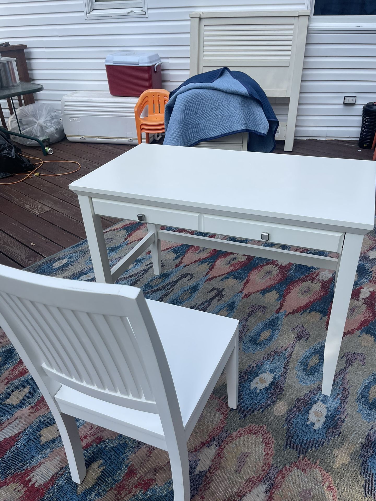 Drawer Desk / Bed
