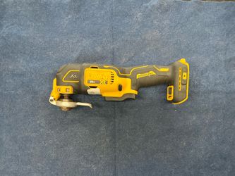 Dewalt Oscillating Multi-Tool (DCS356)