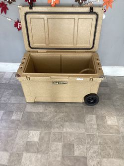 Cater Gator 65 Quart Cooler On Wheels