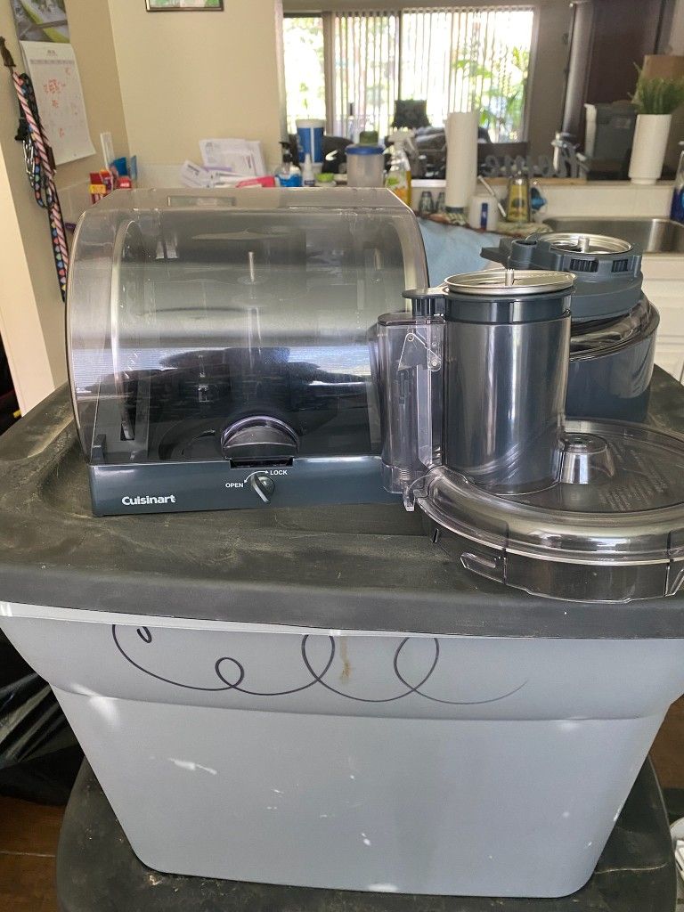 Cuisinart Elemental Food Processor & Dicer