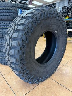 37/1250/17 Cooper Discover STT Pro 8 ply Llantas Nuevas DOT 25