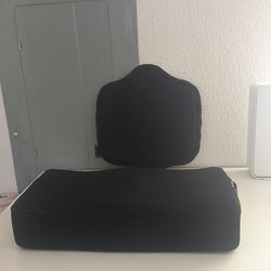 Bbl pillow and back board