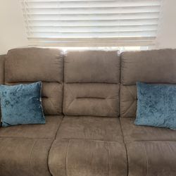 Recliner Couch 