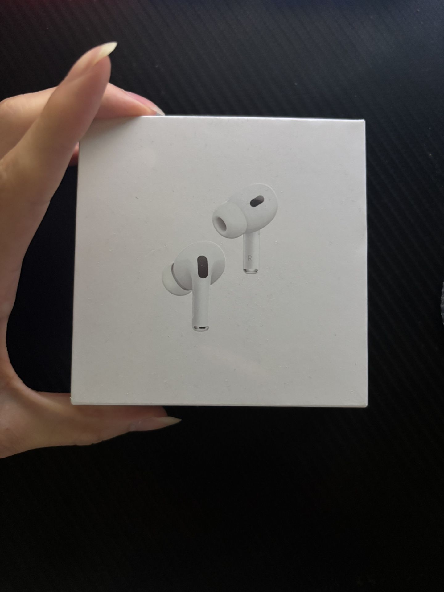 Used AirPod Pros 2nd Generation With MagSafe Charging Port And Case