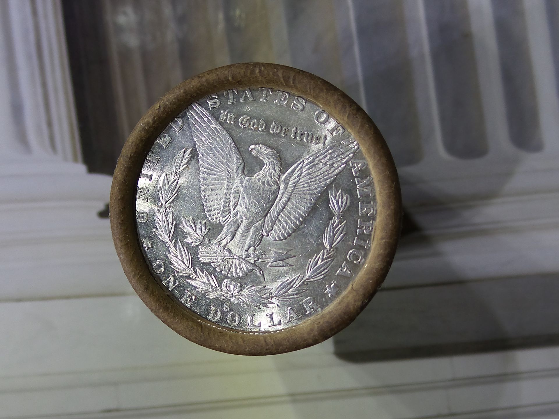 $20 SILVER MORGAN DOLLAR ROLL end coins S and CC-Mint