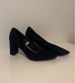 Women's shoes size 8.5