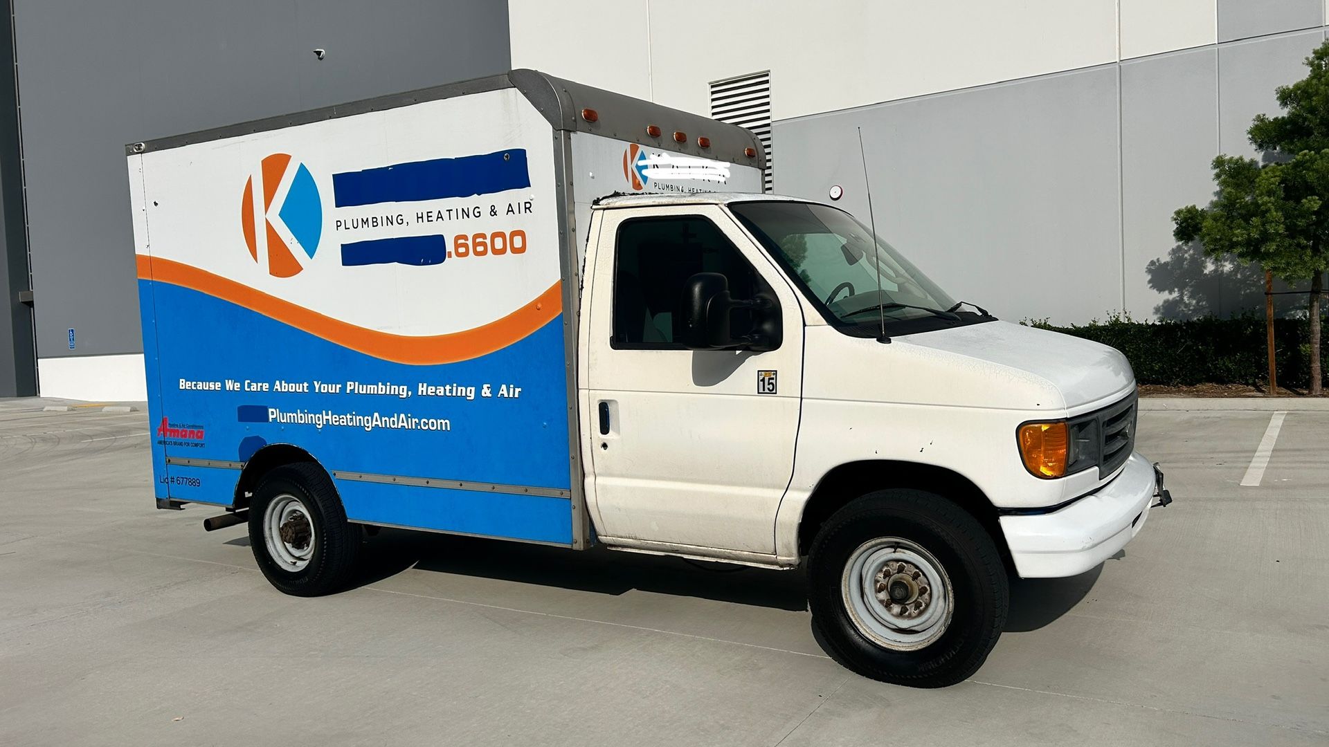 2006 Ford E350 Box Truck Cutaway V8 Runs Great Clean Title.