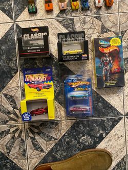 Hot Wheels & Johnny Lightning Die-Cast Car Lot