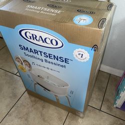 Graco SmartSense Soothing Baby Bassinet – Smart, Responsive Comfort for Your Little One