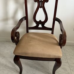 $20.00 Vintage Chair 